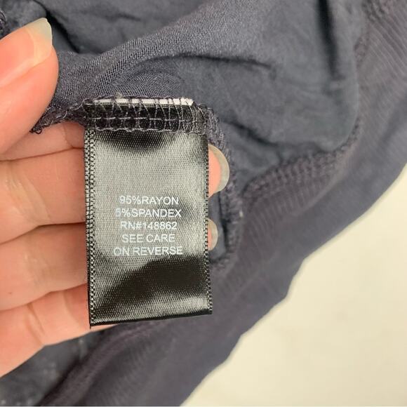 Torrid Lovesick women's size 1 1x  gray skull zip up jacket paint splatter - Picture 10 of 13